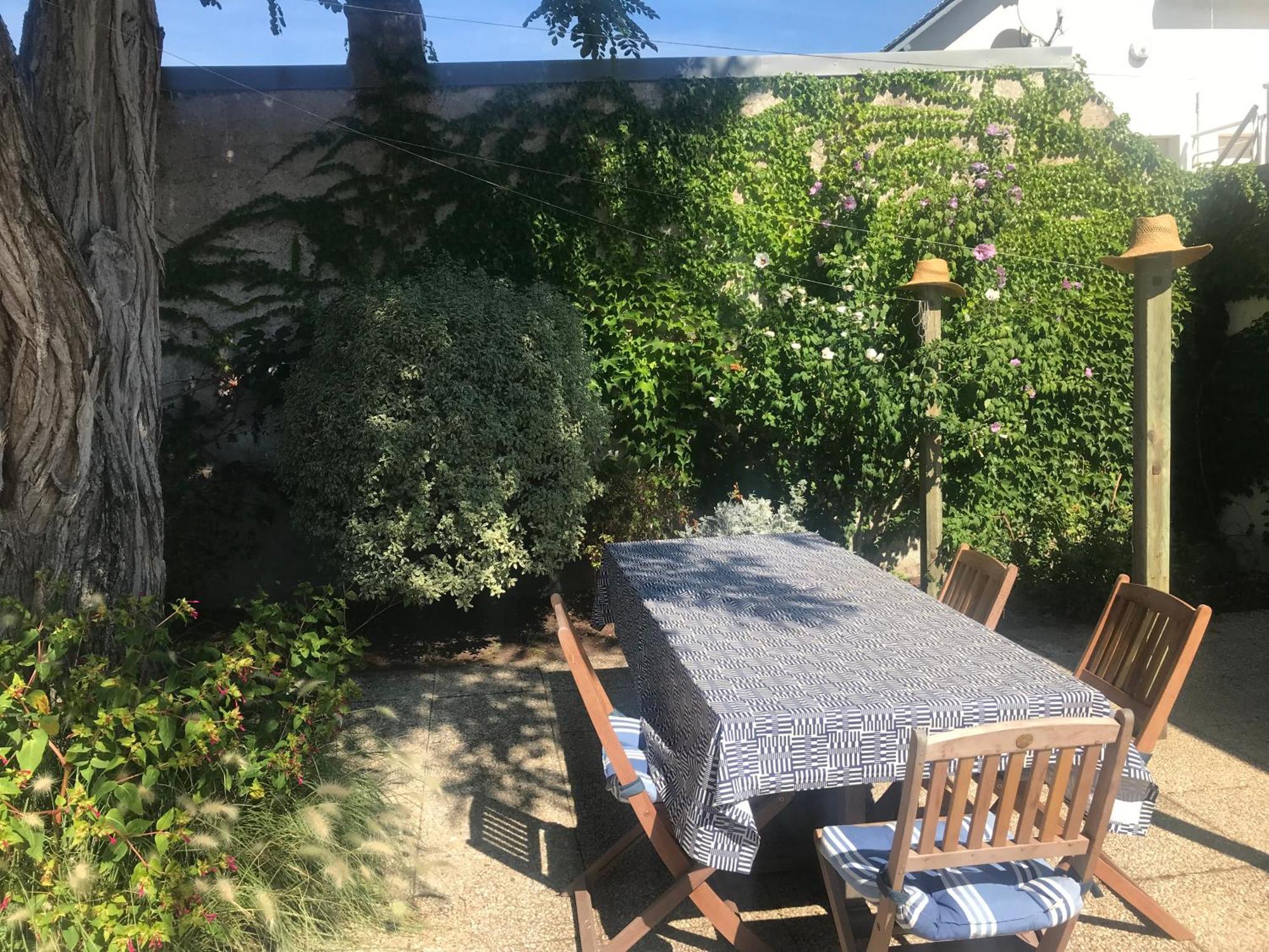 Villa "Mignon" Avec Studio Independant, Tout A Pied, Plage A 4 Mn, 6 Pers, 2 Sde Saint-Jean-de-Monts Kültér fotó